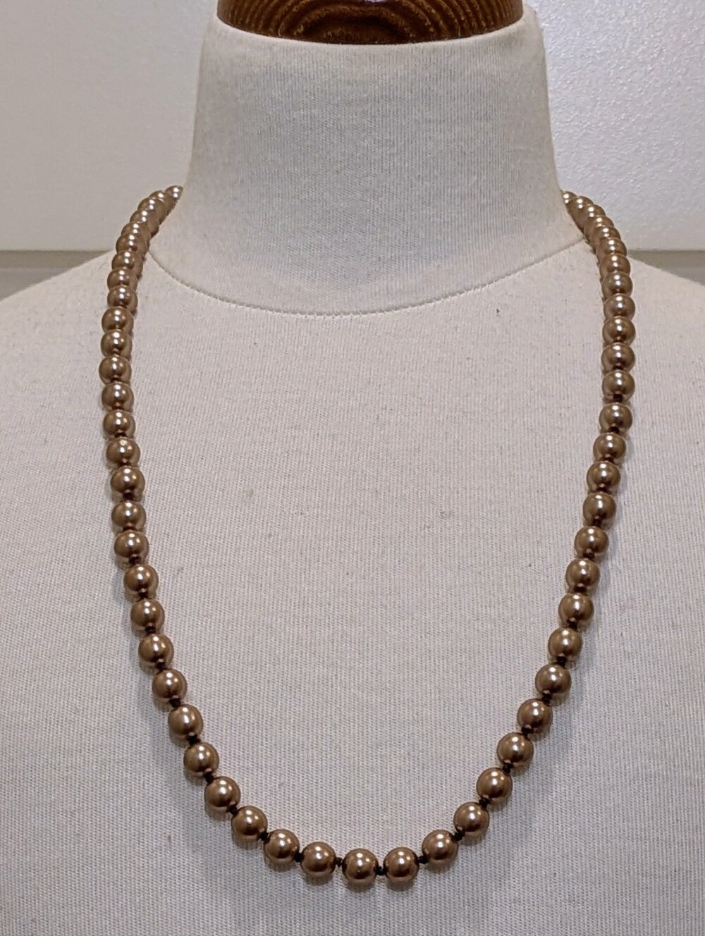 EUC 25" Vintage Chocolate Brown Faux Glass Pearl Necklace